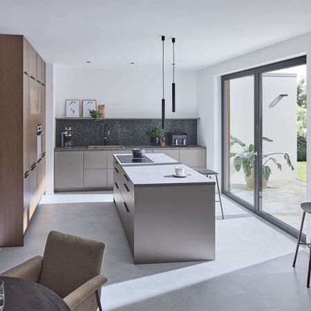 Fensterbild-weru-calido-balkontuer-kueche_zweifluegelig_innen_basaltgrau-7003b9b3